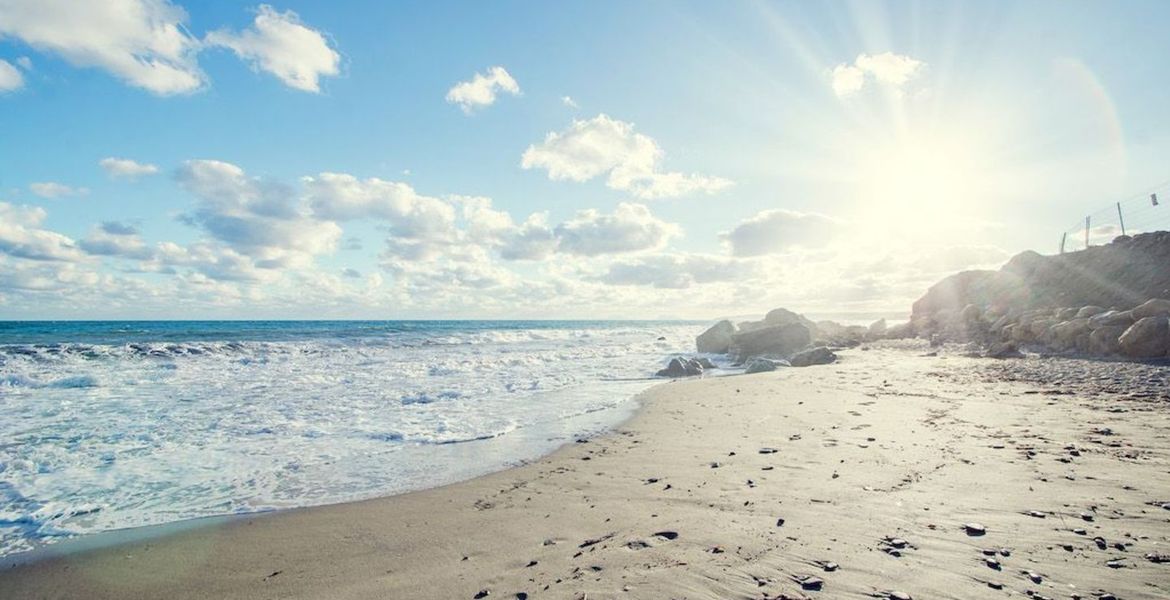 Apartments for rent at doncella beach