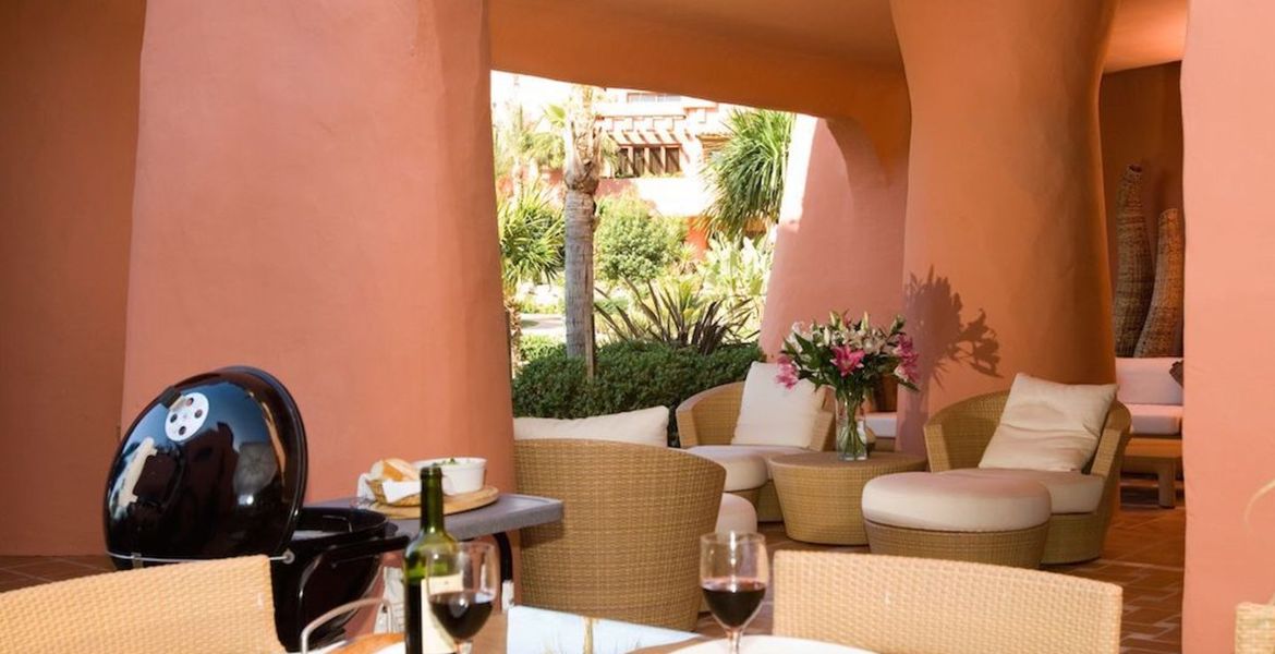 FIRST LINE OF THE SEA APARTMENT TORRE BERMEJA
