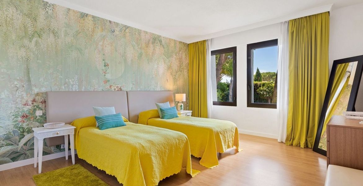 Villa for rent in puerto banus