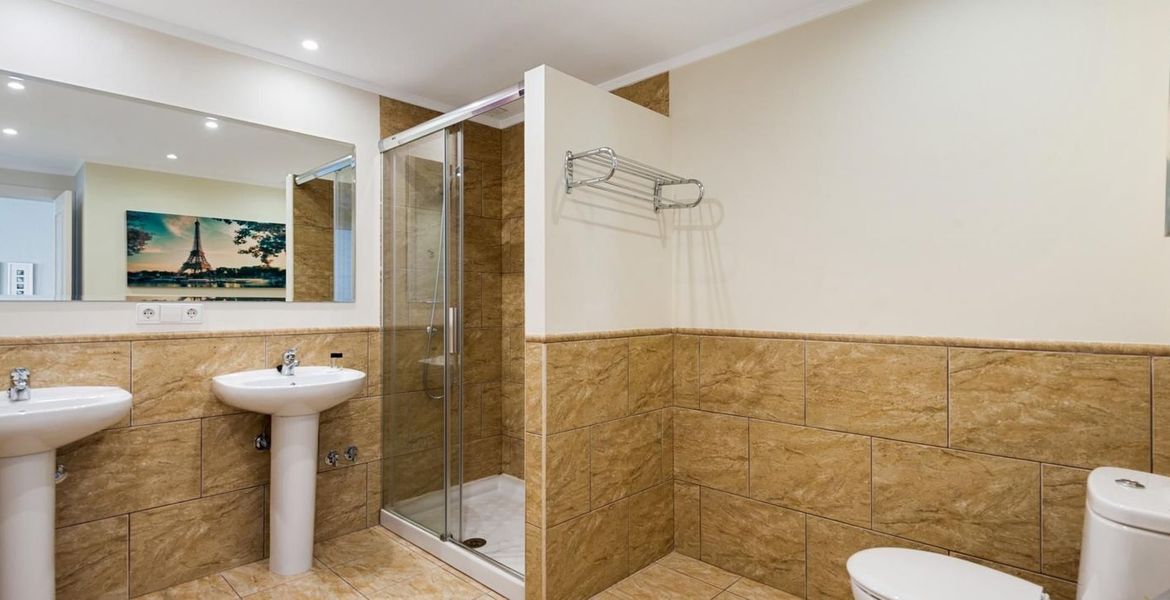 Villa for rent in puerto banus