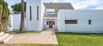 Villa frente a la playa Puerto Banús Marbella