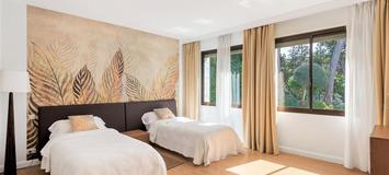 Villa frente a la playa Puerto Banús Marbella