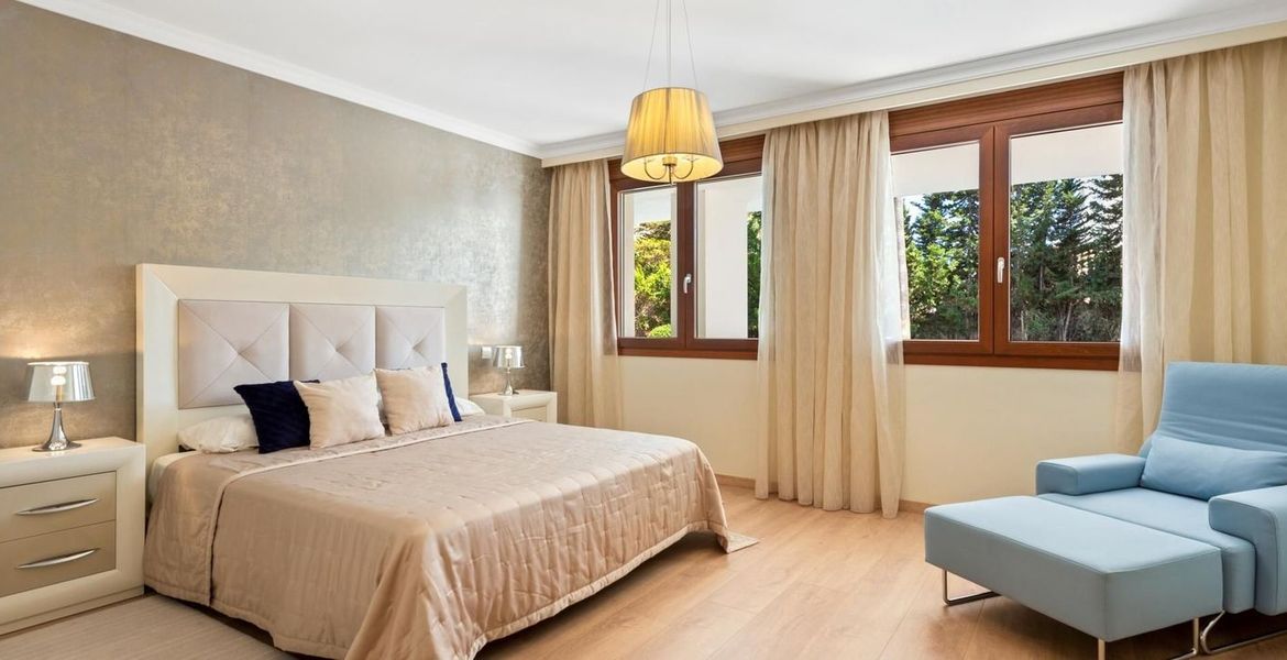 Beautiful villa for rent Marbella sea side