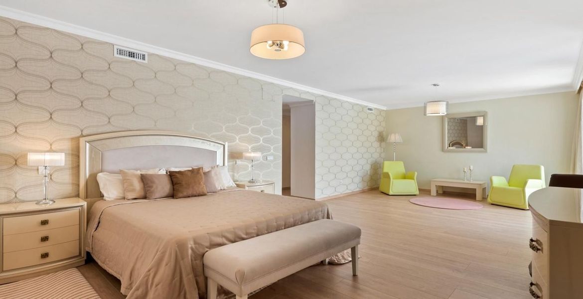 Beautiful villa for rent Marbella sea side
