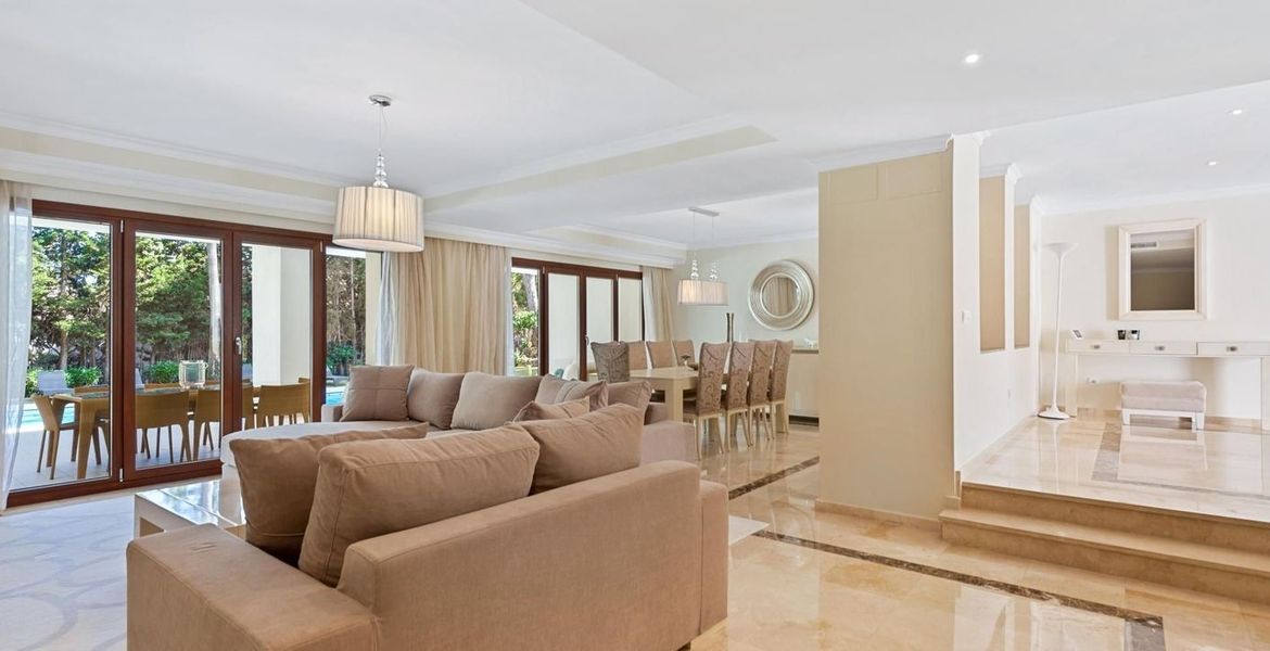 Beautiful villa for rent Marbella sea side