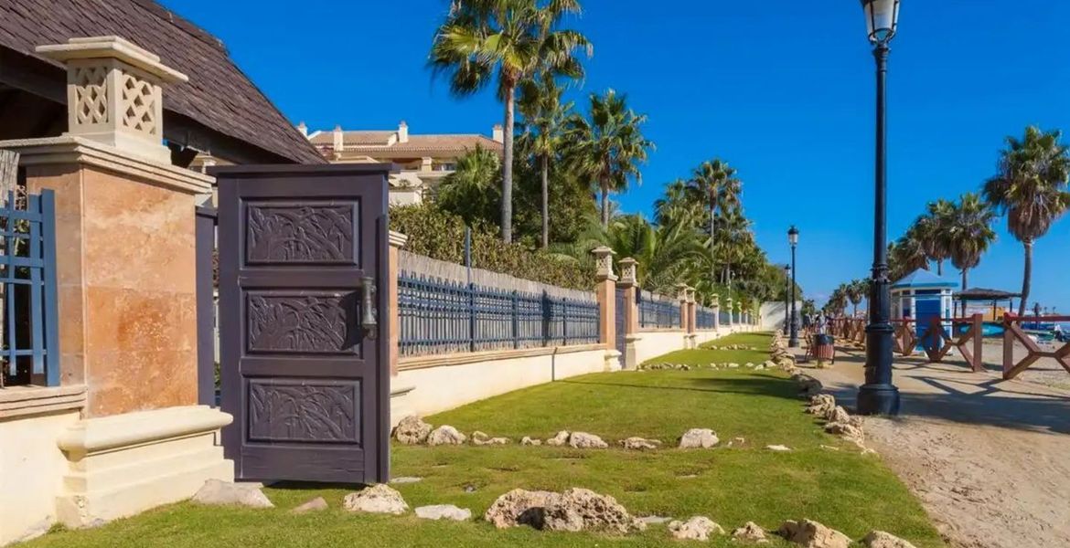 Luxury Chalet in Puerto Banus Marbella