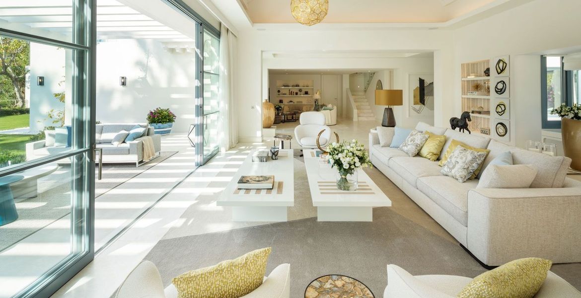 Villa à Nueva Andalucia