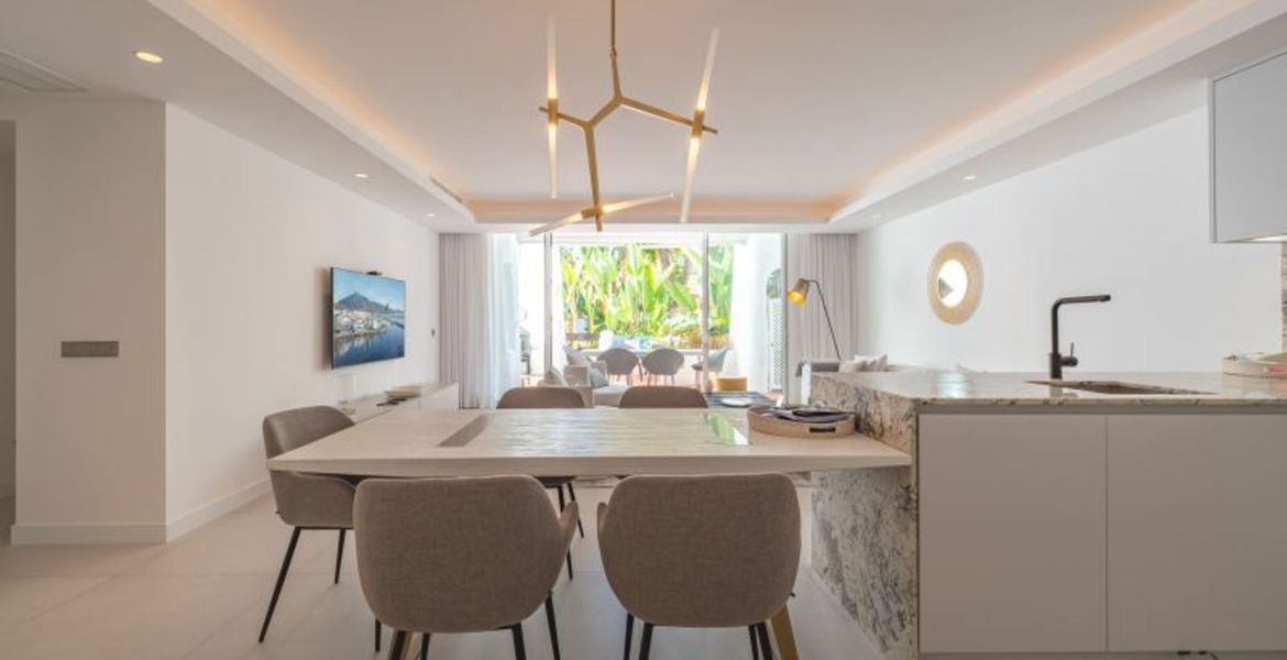 Apartment in Puente Romano