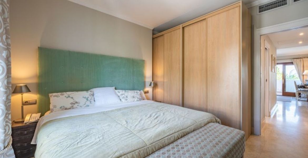 Apartment in Puente Romano