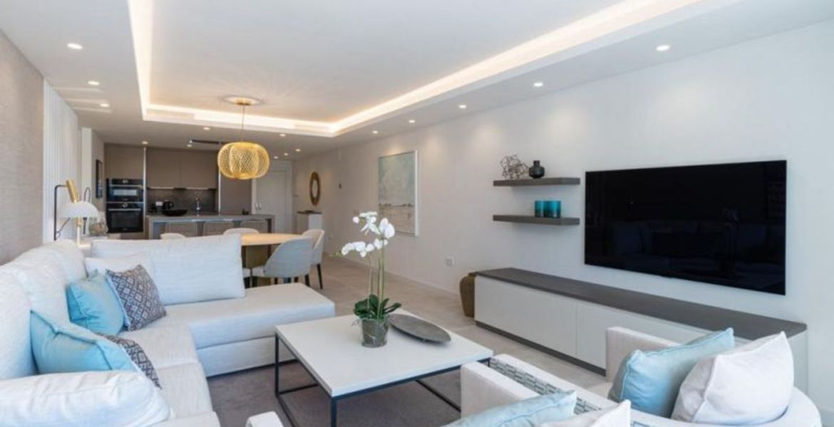 Apartment for rent in Marina Puente Romano