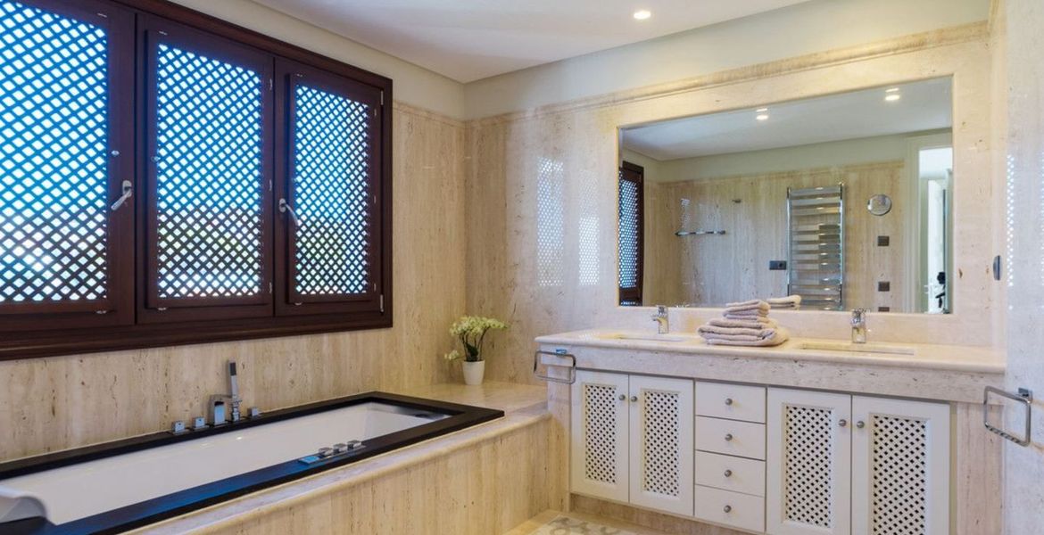 Penthouse Duplex in Estepona