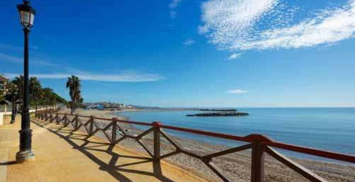 Duplex apartament for rent front line beach Marbella
