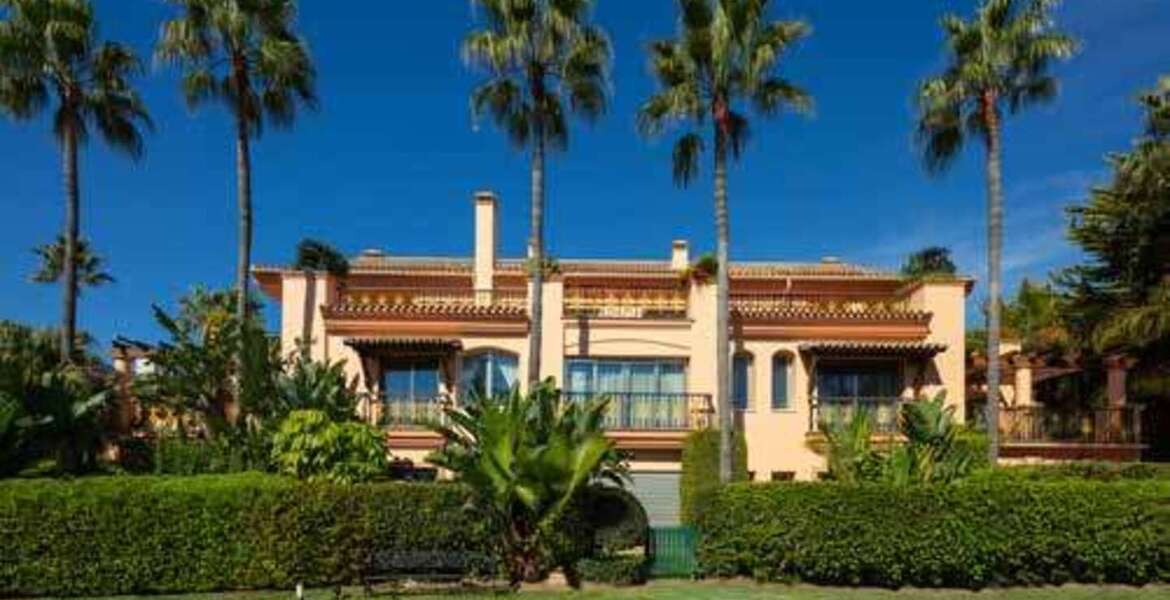 Duplex apartament for rent front line beach Marbella