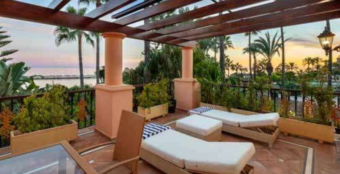 Duplex apartament for rent front line beach Marbella