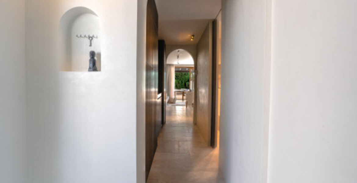 Private Suite One Bedroom in Hotel Puente Romano
