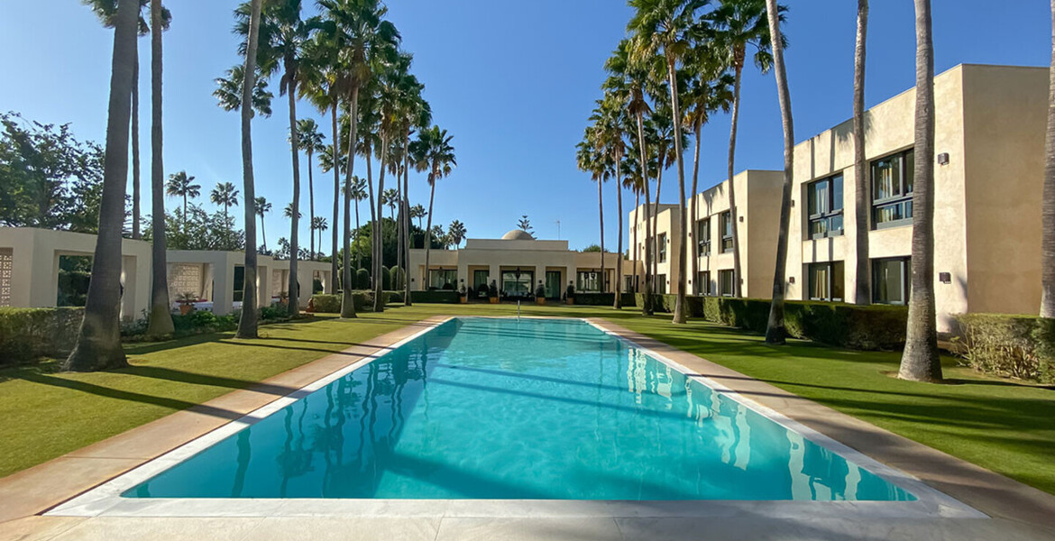 Fantastic and special sixteen bedroom villa, located in an u