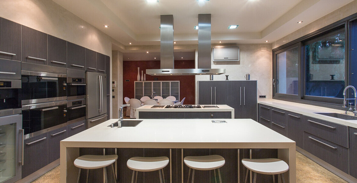 Fantastic and special sixteen bedroom villa, located in an u