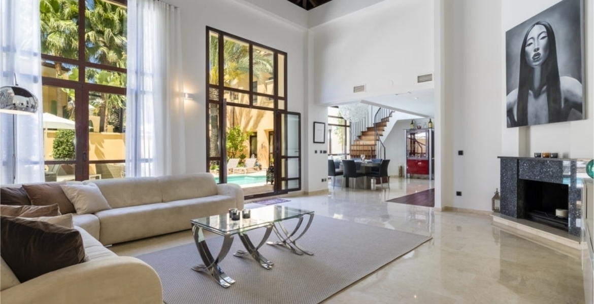 Situated in one of Marbella’s best locations at just a stone