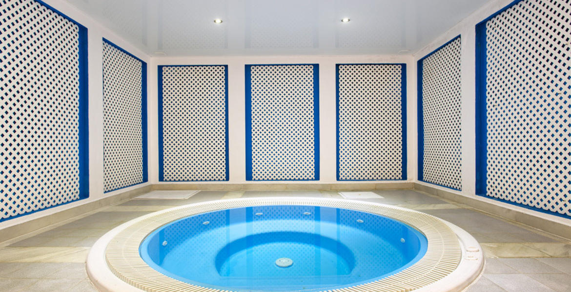 Apartment for rent in Los Granados Puerto Banus