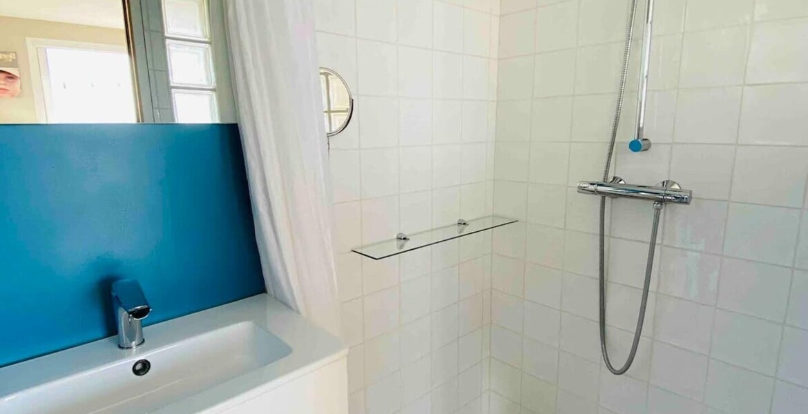 Alojamiento entero: vivienda vacacional. 7 viajeros · 4 dorm