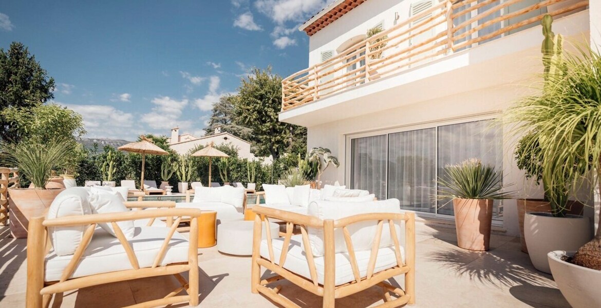 Luxury accommodation in Vence, Provence-Alpes-Côte d'Azur, F