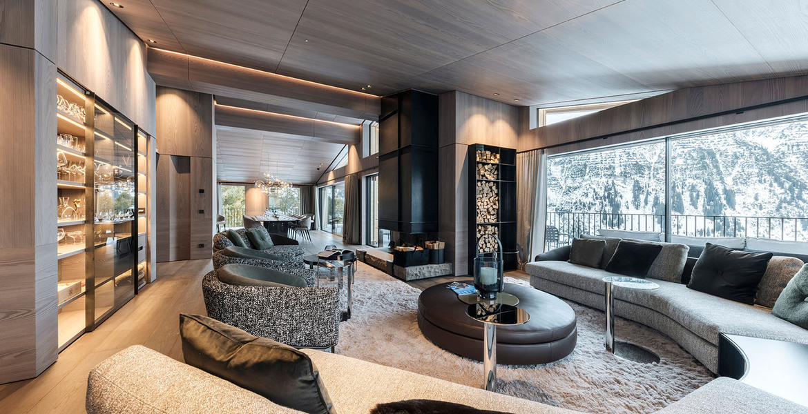 PRIVATE LUXURY. TOP-CLASS CUISINE. SPECTACULAR VIEWS. Chalet