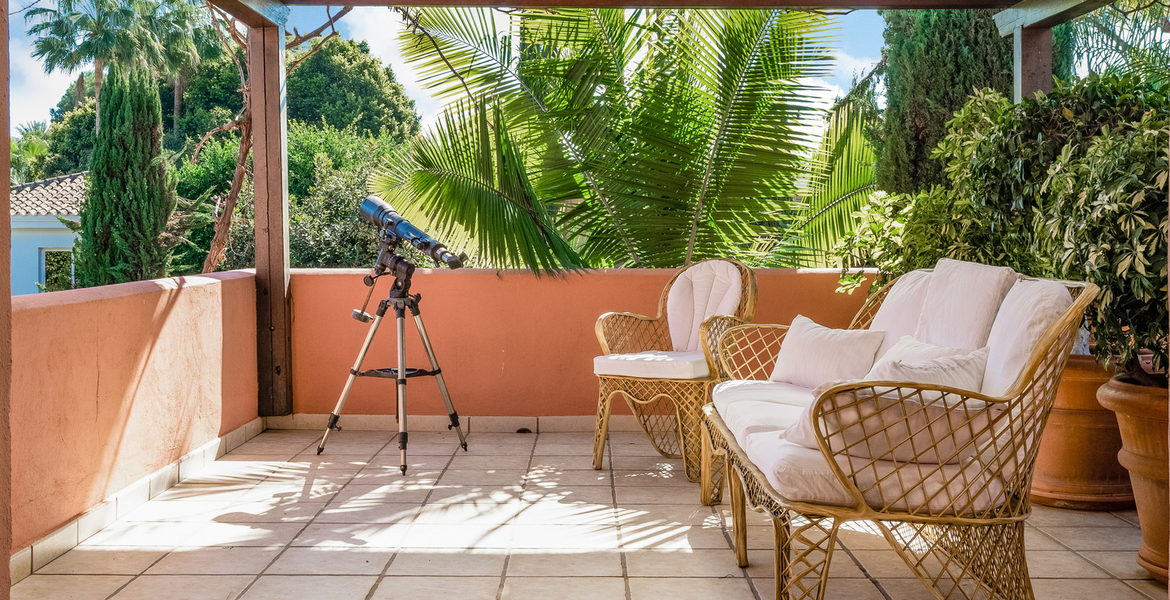 VILLA DE LUXE À MARBELLA  ENTRE PUENTE ROMANO ET MARBELLA CL