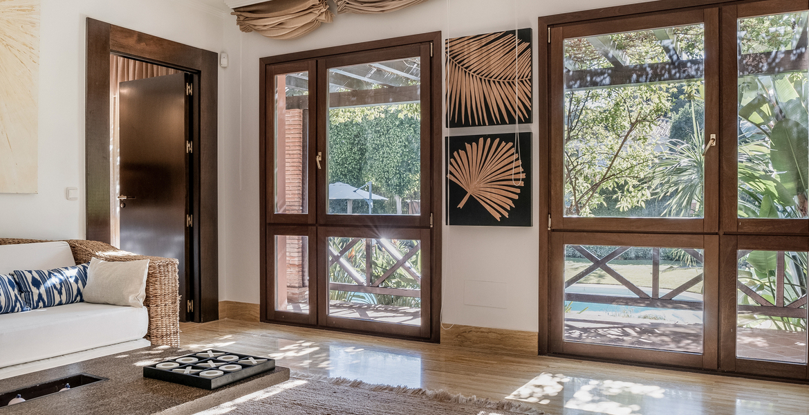 VILLA DE LUXE À MARBELLA  ENTRE PUENTE ROMANO ET MARBELLA CL