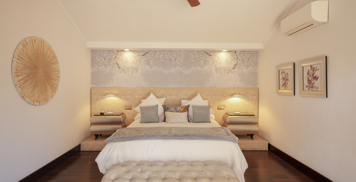 VILLA DE LUXE À MARBELLA  ENTRE PUENTE ROMANO ET MARBELLA CL