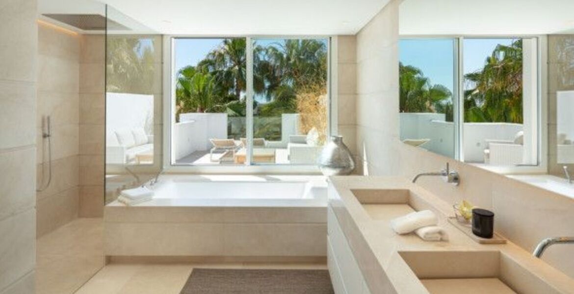 Penthouse duplex for rental in Marina Puente Romano Hotel