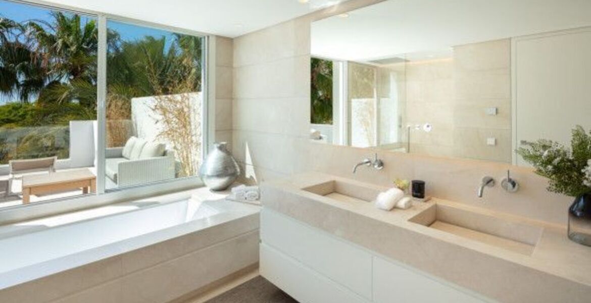Penthouse duplex for rental in Marina Puente Romano Hotel