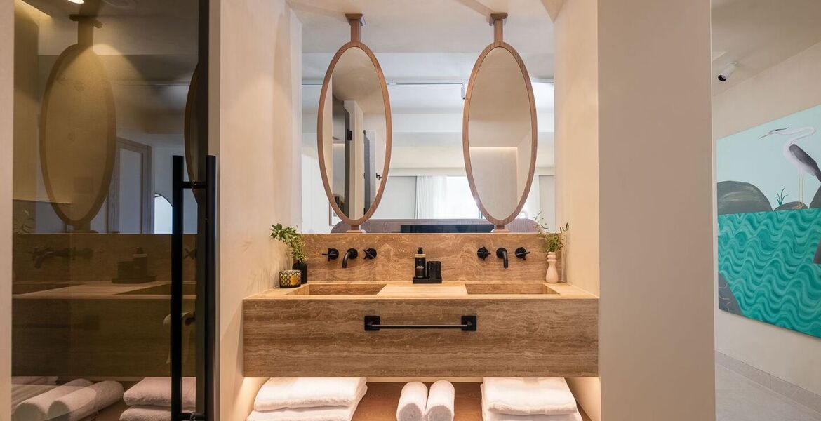 Five Bedroom Villa