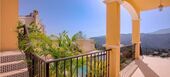 Villa with exceptional views