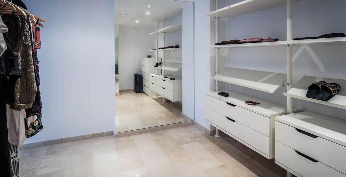 Villa for rent in Mairena