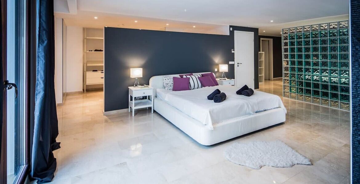 Villa for rent in Mairena