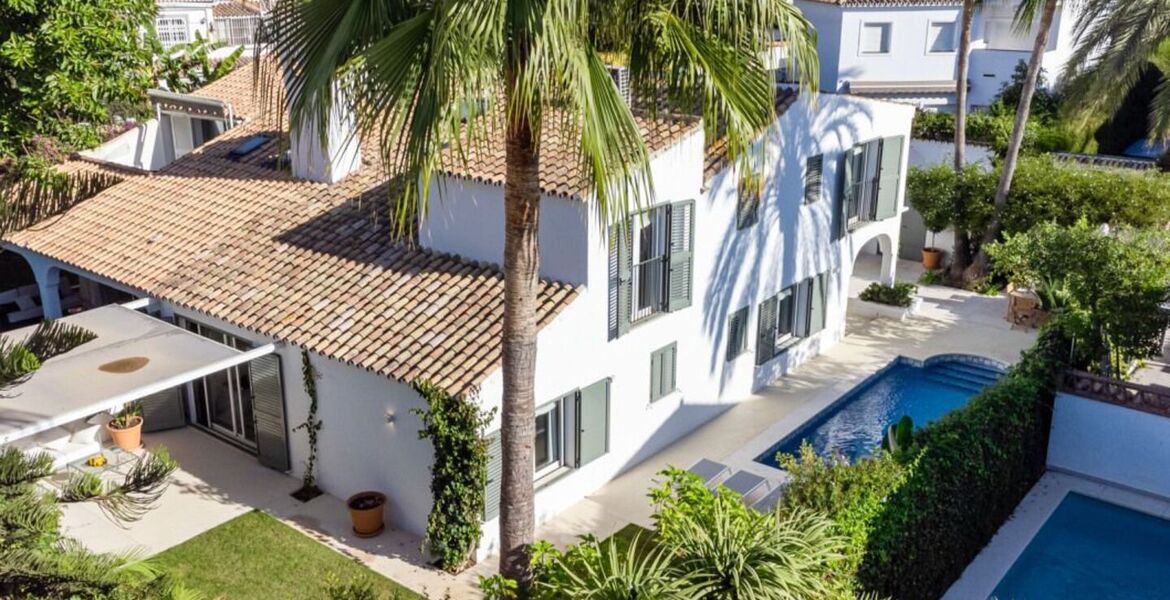 Six bedroom villa in golden mile