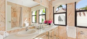 Beachfront Luxury Villa Los Monteros, Marbella