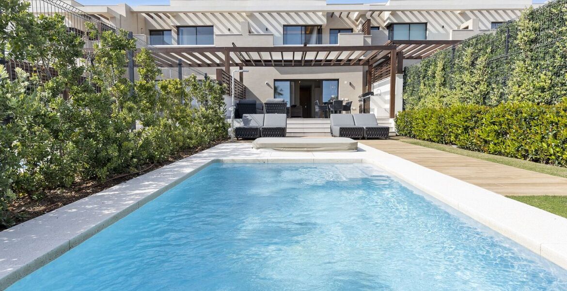 Townhouse for rent in Estepona