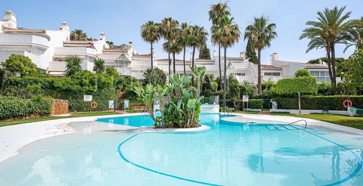 Townhouse for rent in Golden Mile