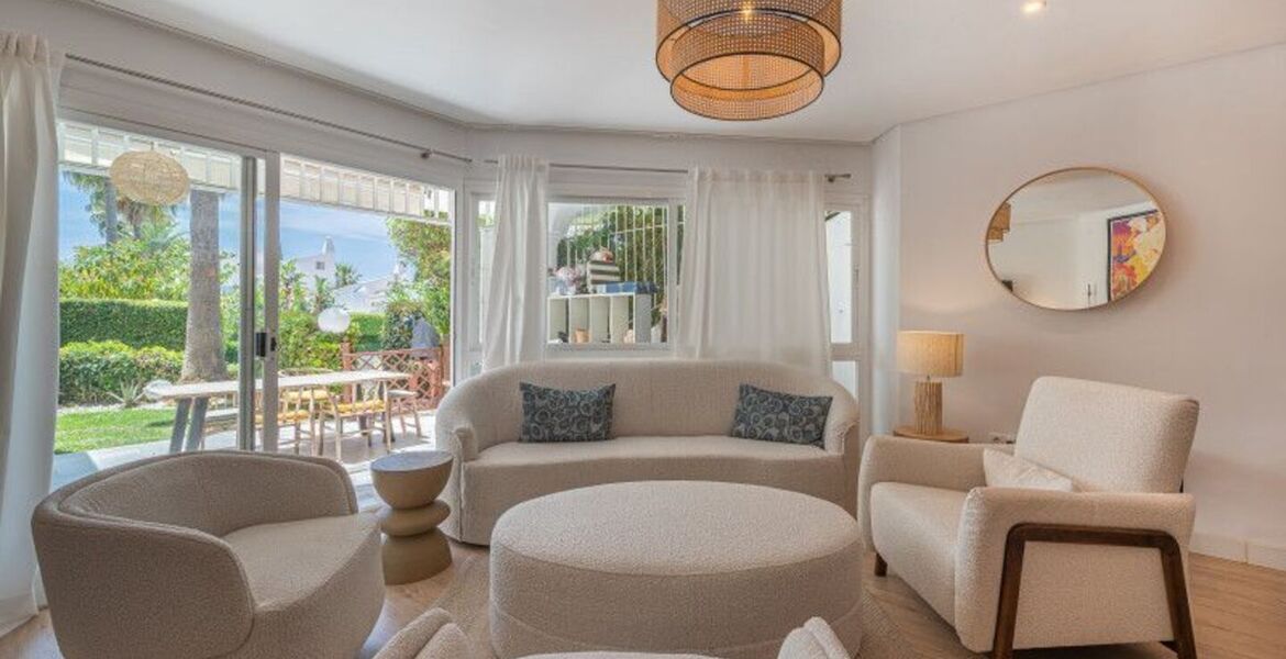 Townhouse for rent in Golden Mile