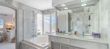 Townhouse for rent in Golden Mile