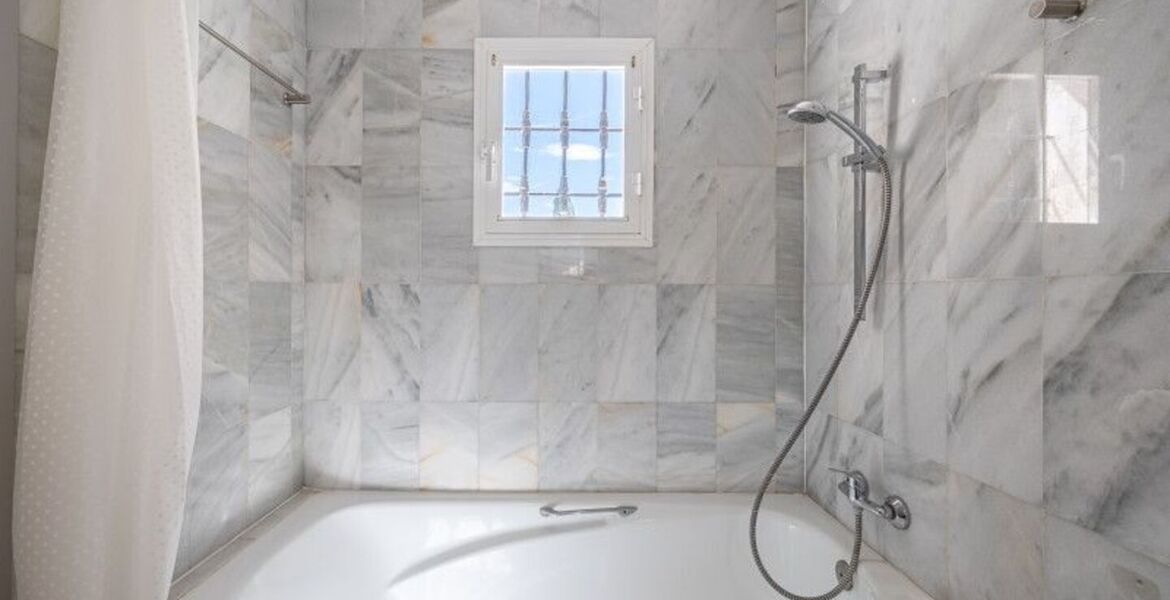 Townhouse for rent in Golden Mile