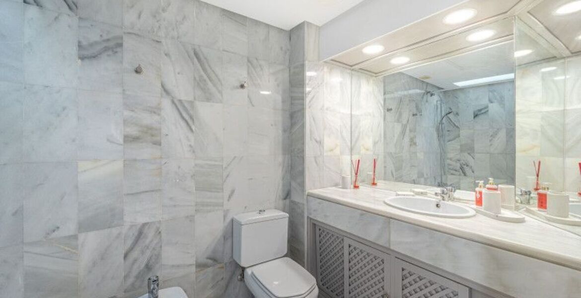 Townhouse for rent in Golden Mile