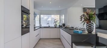 Villa for rent in Benahavis