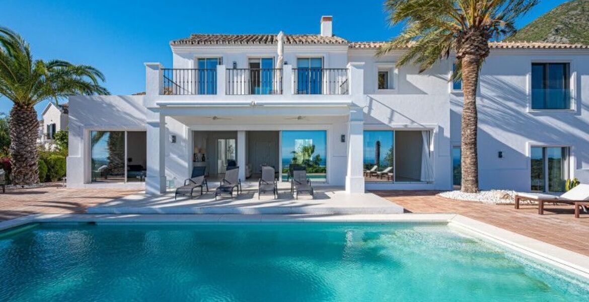 Luxurious 4-bedroom Villa