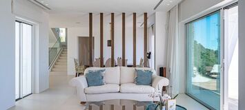 Luxurious 4-bedroom Villa