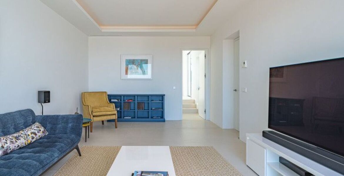 Luxurious 4-bedroom Villa