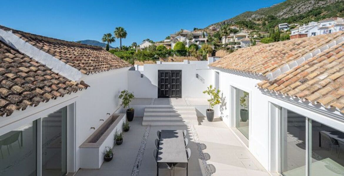 Luxurious 4-bedroom Villa