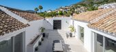 Luxurious 4-bedroom Villa