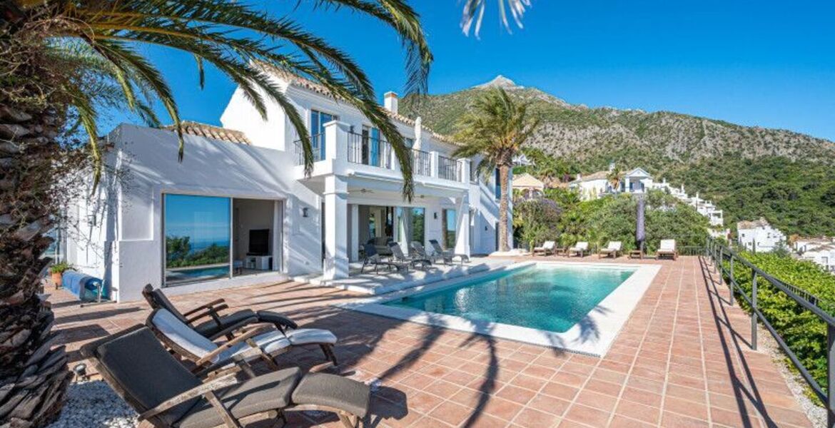 Luxurious 4-bedroom Villa